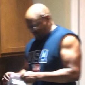 Meet your Posher, Troy